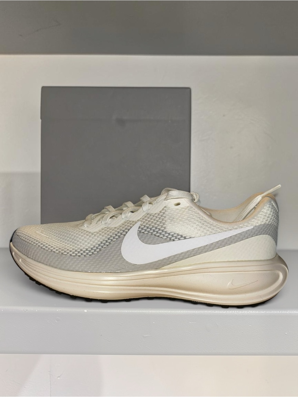 Nike Women's Revolution 8 "Sail/Pale Ivory"